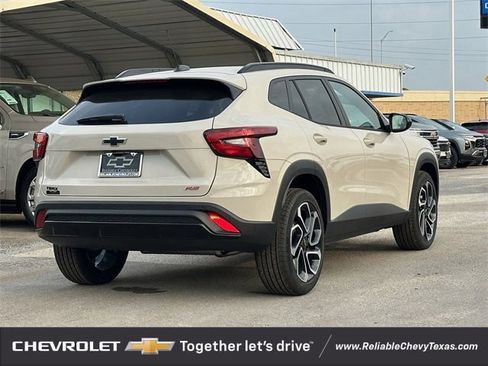 New 2026 Chevrolet Trax RS w/ Sunroof Package image 4