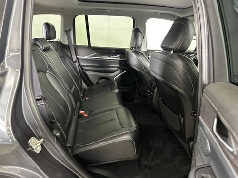 Used 2023 Jeep Grand Cherokee 4WD 4xe image 27