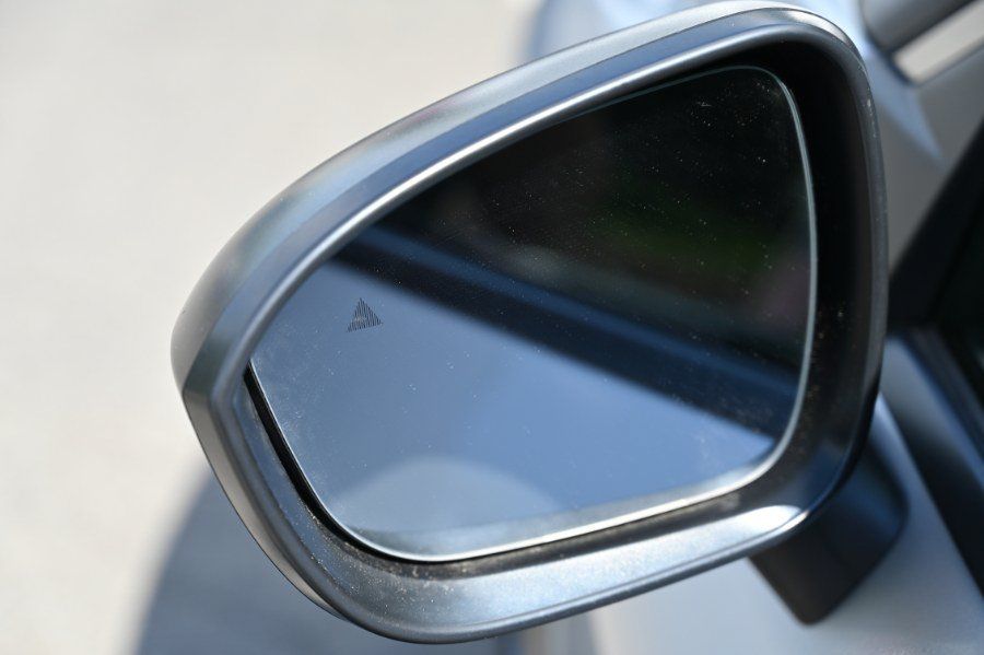 Used 2024 Nissan Rogue S FWD image 10