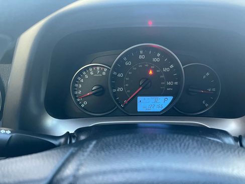 Used 2016 Toyota RAV4 LE image 15