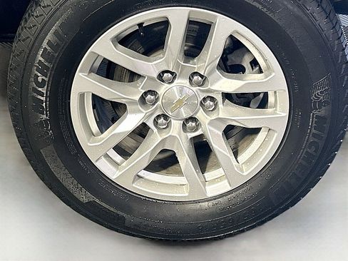 Used 2022 Chevrolet Silverado 1500 LT w/ Leather Package image 30