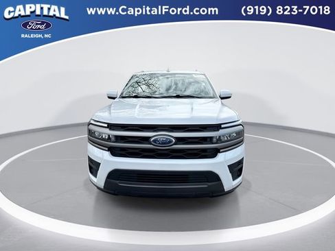 Certified 2024 Ford Expedition XLT image 3