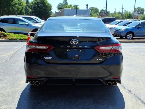 Used 2018 Toyota Camry XSE FWD image 4