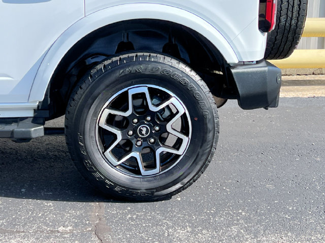 Used 2023 Ford Bronco Outer Banks AWD/4WD image 19