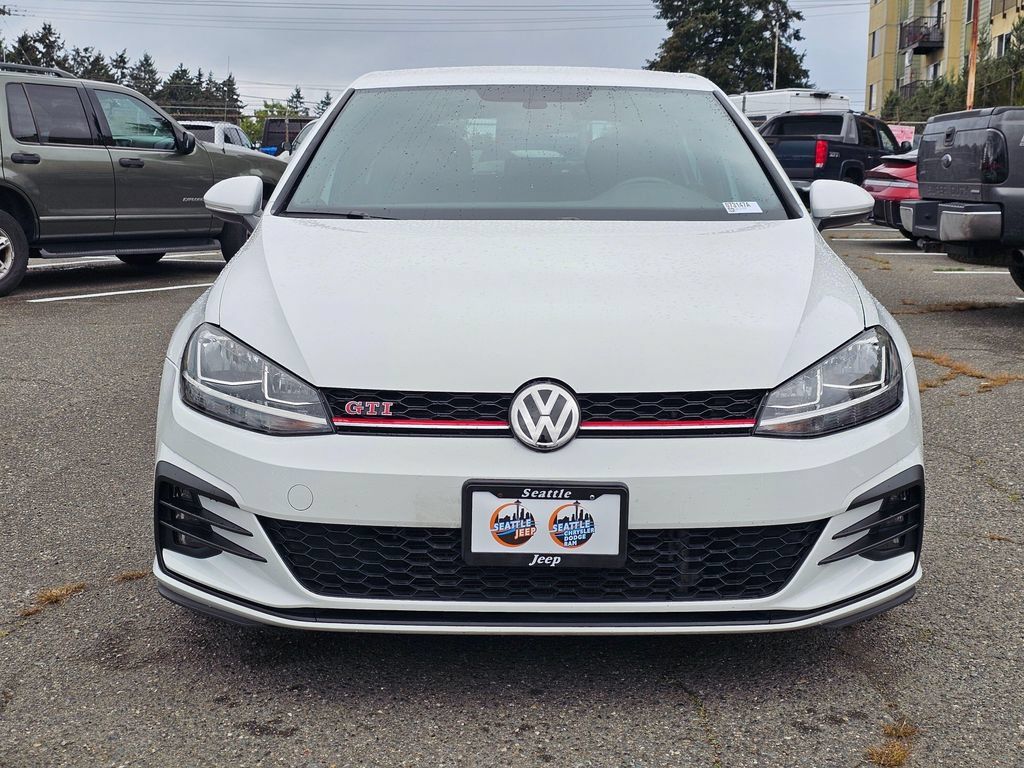 Used 2020 Volkswagen Golf 4-Door FWD image 2