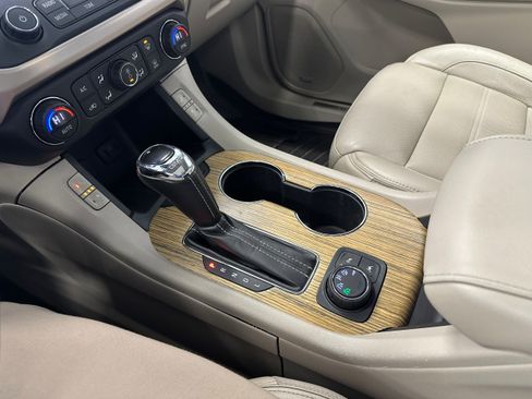 Used 2018 GMC Acadia Denali w/ Technology Package image 22