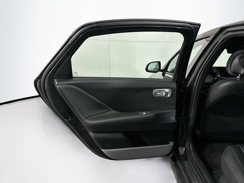 Used 2023 Hyundai Ioniq 6 Limited image 28