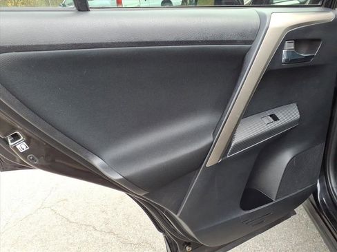 Used 2015 Toyota RAV4 XLE image 9