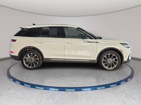 Used 2023 Lincoln Corsair AWD w/ Equipment Group 101A image 5