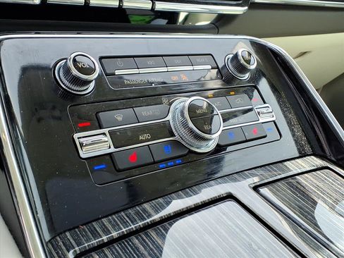 Used 2024 Lincoln Navigator Black Label image 16