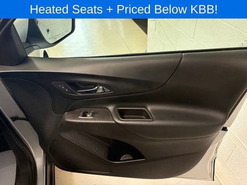 Used 2020 Chevrolet Equinox LT w/ Driver Convenience Package FWD image 18
