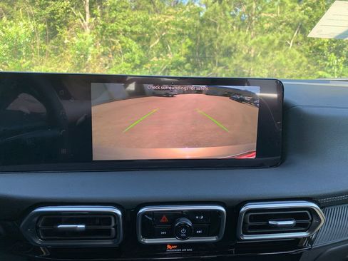 New 2026 Nissan Sentra SV w/ Floor Mat Package FWD image 13