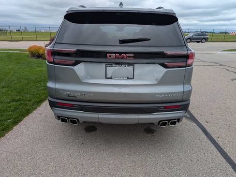 Used 2026 GMC Acadia Elevation w/ Elevation Premium Package AWD/4WD image 9