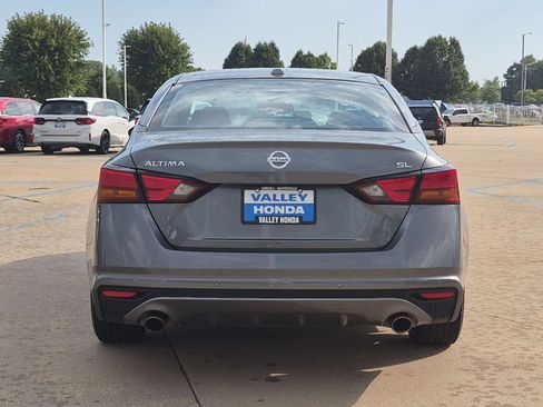 Used 2020 Nissan Altima 2.5 SL FWD image 7