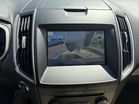 Used 2017 Ford Edge SEL w/ Equipment Group 201A FWD image 12