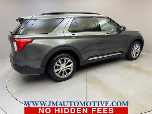 Used 2020 Ford Explorer XLT w/ Equipment Group 202A image 5