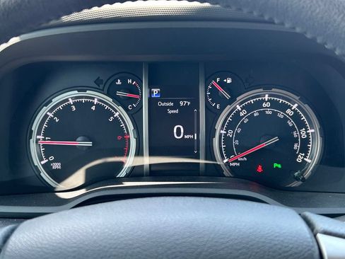 Used 2023 Toyota 4Runner Limited AWD/4WD image 37