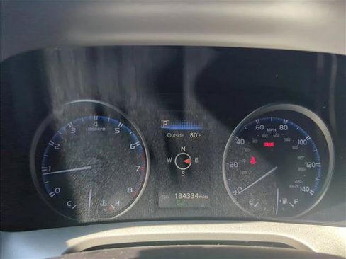Used 2018 Toyota RAV4 XLE FWD image 24