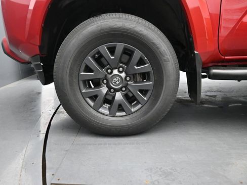 Used 2020 Toyota Tacoma 4x4 Double Cab image 12