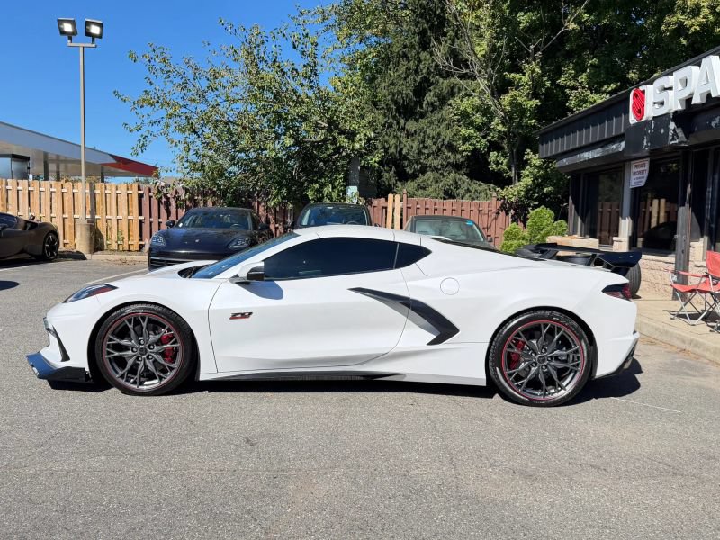 Used 2023 Chevrolet Corvette Stingray Premium Cpe w/ Z51 Performance Package RWD image 9
