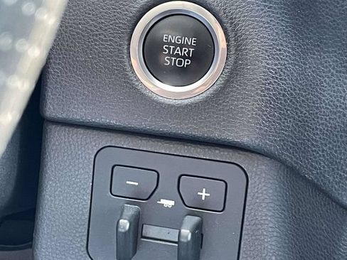 Used 2023 Toyota Tundra SR5 w/ SR5 Convenience Package AWD/4WD image 14