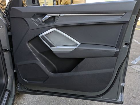 Used 2025 Audi Q3 2.0T Premium w/ Convenience Package image 20