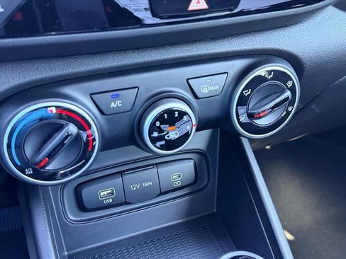 New 2026 Hyundai Venue SE FWD image 16