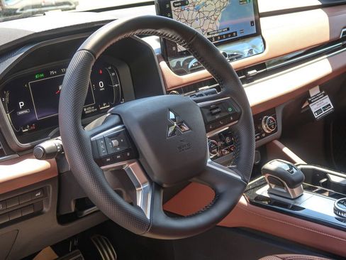 New 2026 Mitsubishi Outlander SEL AWD/4WD image 31