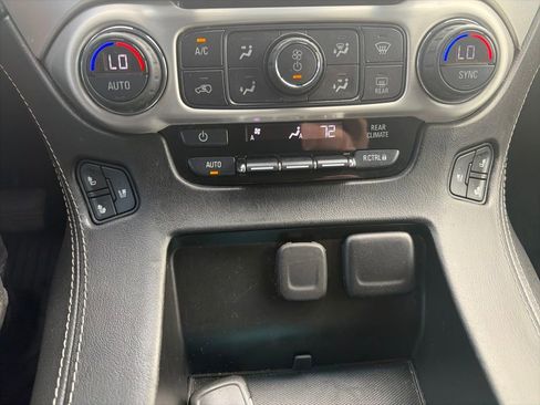 Used 2018 GMC Yukon SLT AWD/4WD image 22