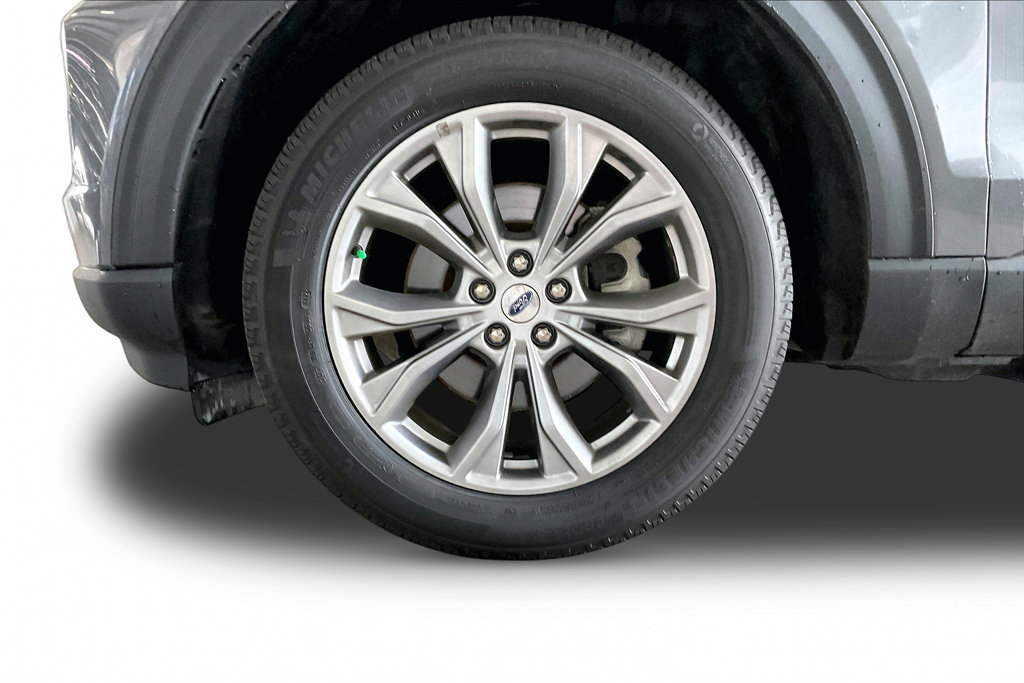 Used 2023 Ford Explorer XLT AWD/4WD image 30