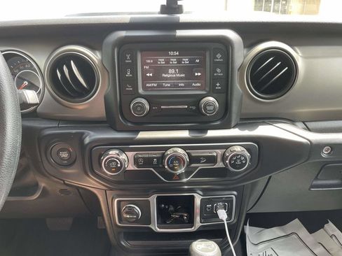 Used 2018 Jeep Wrangler Unlimited Sport AWD/4WD image 20
