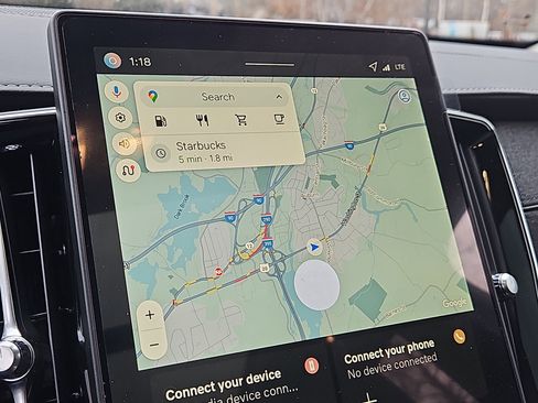 New 2026 Volvo XC90 B6 Plus w/ Protection Package Premier image 7