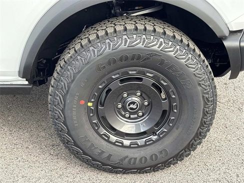 New 2025 Ford Bronco Badlands w/ Sasquatch Package image 9