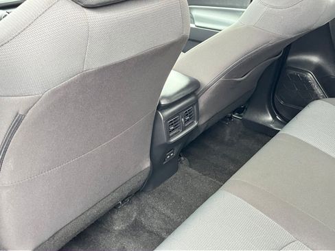 Used 2025 Toyota RAV4 XLE image 25