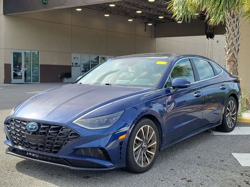 Used 2020 Hyundai Sonata Limited FWD image 2