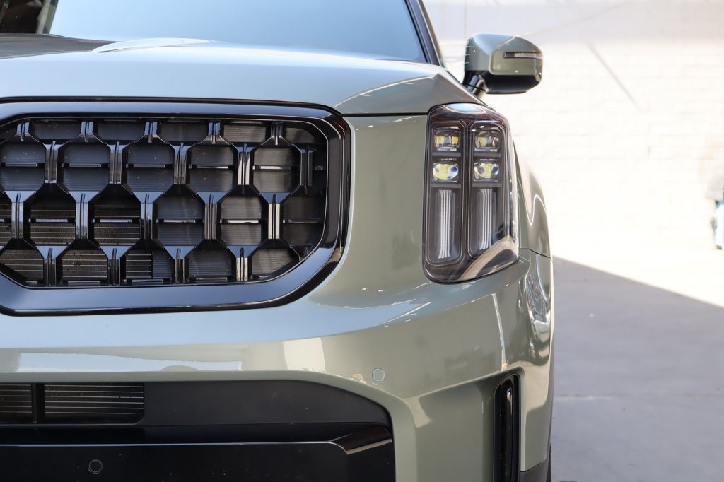 Used 2025 Kia Telluride SX X-Line AWD/4WD image 8