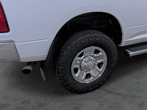 Used 2017 RAM 2500 SLT AWD/4WD image 12