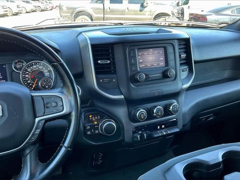 Used 2021 RAM 1500 Big Horn image 6