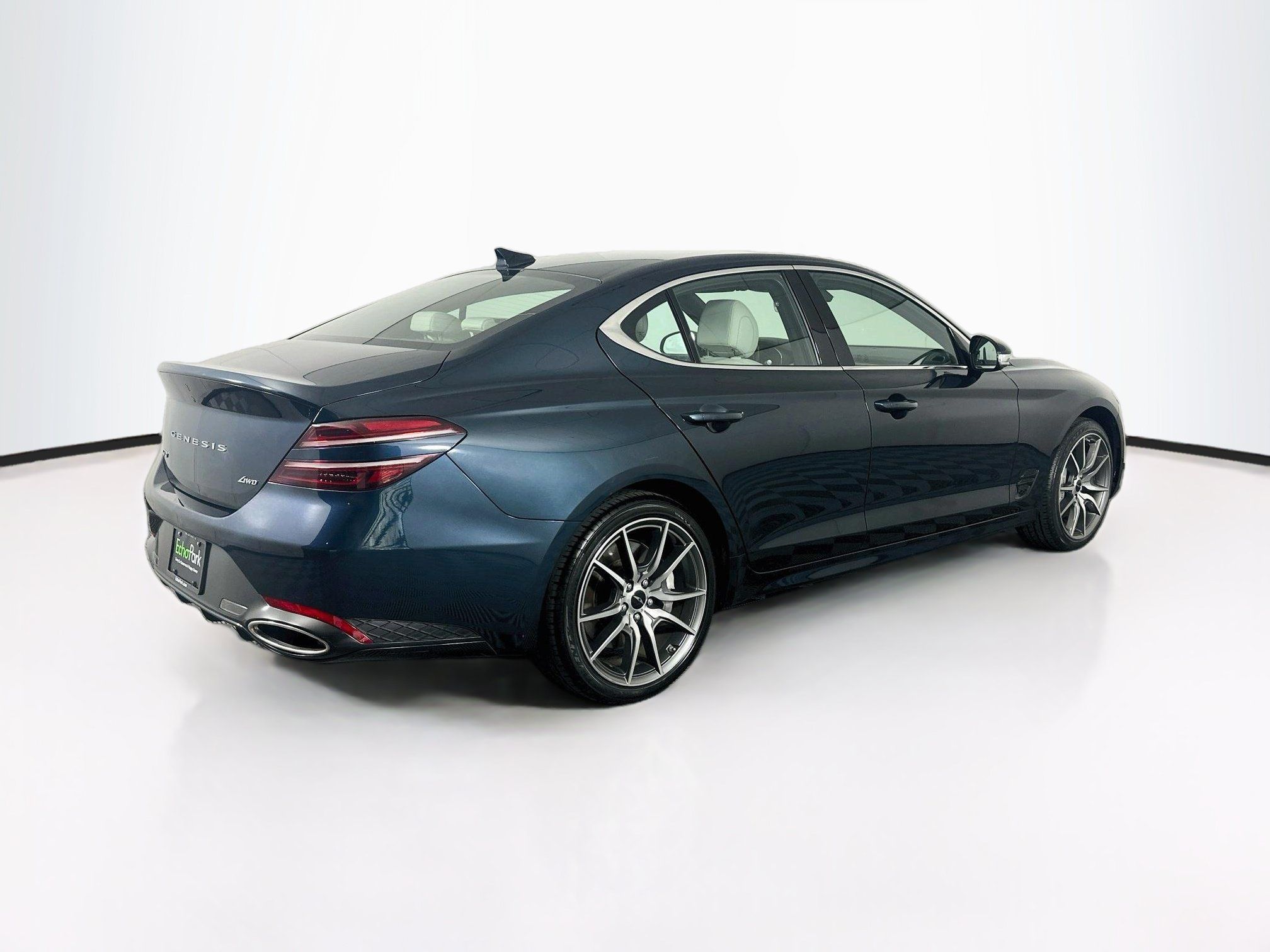 Used 2025 Genesis G70 2.5T AWD/4WD image 9