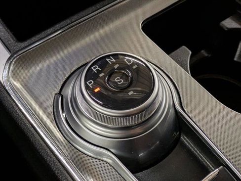 Used 2024 Ford Edge Titanium image 12