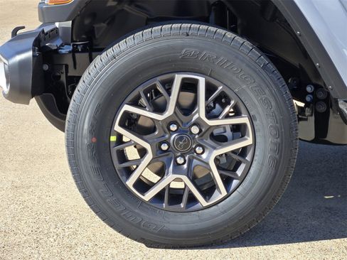 New 2026 Jeep Wrangler Unlimited Sahara image 10