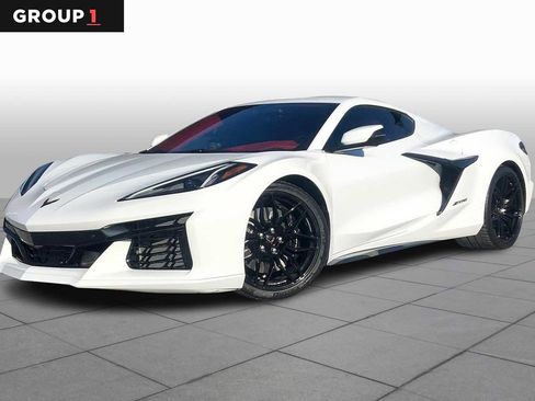 Used 2023 Chevrolet Corvette Z06 image 1