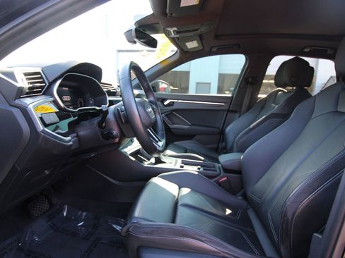 Used 2020 Audi Q3 2.0T Premium Plus image 11