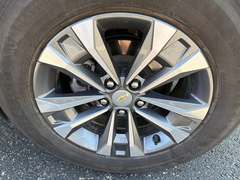 Used 2025 Chevrolet Equinox LT FWD image 10