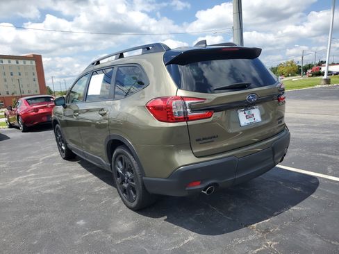 Used 2023 Subaru Ascent Onyx Edition AWD/4WD image 2