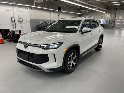 New 2026 Volkswagen Tiguan SE