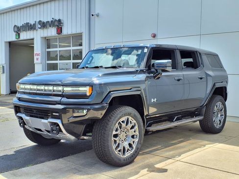 New 2025 GMC Hummer EV 3X image 3