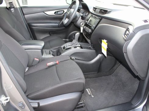 Used 2020 Nissan Rogue Sport S w/ Appearance Package image 16