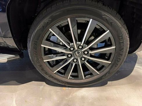 Used 2024 Lexus GX 550 w/ Accessory Package (31) image 13