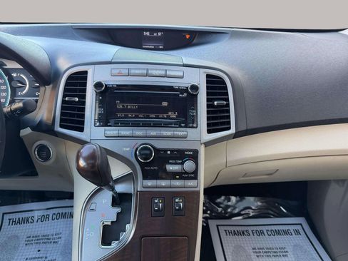 Used 2010 Toyota Venza AWD image 27